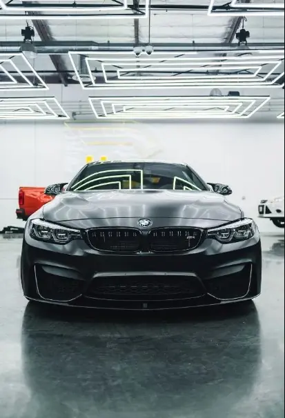 Black BMW M4 used for private VIP car lift transfers